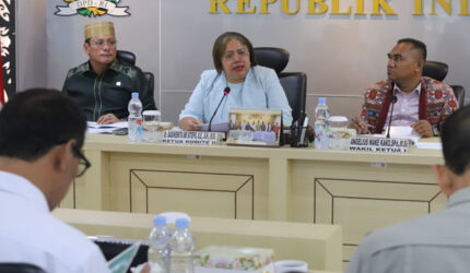 Komite II Raker Bersama Mentan