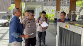 Dirpamobvit Polda NTB, Kombes Pol I Wayan Winaya, S.I.K., M.H saat memimpin Risk Assessment Hotel guna cipta kondisi menjelang MotoGP Mandalika 2025.