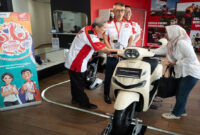 Dalam memeriahkan Hari Pelanggan Nasional 2025, PT Astra Honda Motor (AHM) bersama 29 jaringan main dealer sepeda motor Honda di seluruh Indonesia menghadirkan beragam kegiatan apresiasi untuk konsumen setianya.