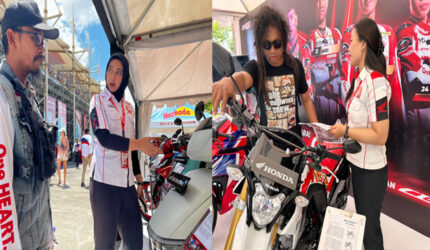Booth pameran sepeda motor Honda