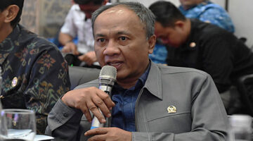 H Fauzan Khalid.