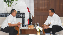 Gubernur NTB, Lalu Muhamad Iqbal (kiri) dan Gubernur Gorontalo, Gusnar Ismail (kanan).