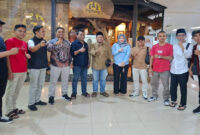 Tim Formatur DPW HMD–GEMAS NTB pose bersama usai rapat pembentukan kelengkapan pengurus DPW HMD–GEMAS NTB, di Lesehan Begibung Mataram Mall.