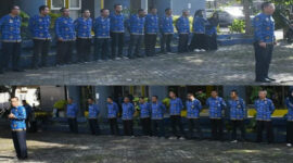 Wabup Lotim, HM Edwin Hadiwijaya saat memimpin apel pagi di Dinas PUPR Lotim, Senin (17/11/2025).