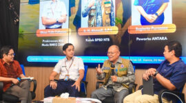 Suasana Bincang Kamisan edisi ke-18, di Unit Pelayanan Teknis Layanan Digital Command Center, Kantor Gubernur NTB, Kamis (20/11/2025).. 