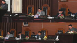 Suasana rapat paripurna III masa sidang I rapat ke-1 DPRD Lotim, pada Senin (17/11/2025).