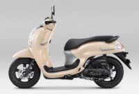 Skutik Retro New Honda Scoopy.