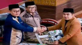 Suasana rapat paripurna DPRD Loteng, di ruang sidang utama DPRD Loteng, Selasa (18/11/2025).