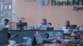 Gubernur NTB, Lalu Muhamad Iqbal saat memimpin Rakor dengan sejumlah stakeholders dan Forkopimda, untuk persiapan menyambut perayaan Nataru.