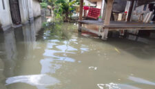 Kondisi rumah warga di Desa Perampuan, Kecamatan Labuapi, Lobar, yang terdampak banjir.