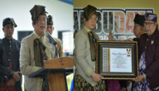 Gubernur NTB, Lalu Muhamad Iqbal.