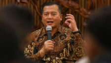 Gubernur NTB, Lalu Muhamad Iqbal.