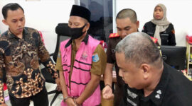 Ini oknum PPK Dinsos Lobar yang ditahan Kejari Mataram gegara tersandung dugaan korupsi sebesar Rp1,7 miliar.