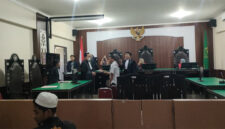 Saat terdakwa mengembalikan kerugian korban sebesar Rp23 juta sebagai bentuk itikad baik, yang diserahkan langsung di hadapan majelis hakim PN Mataram.