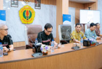 Suasana kegiatan program Astra Motor Campus Network, di Fakultas Teknik Unram.