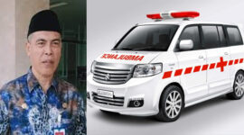 Kadis Kominfotik NTB, H Yusron Hadi (kiri) dan Mobil Ambulans (kanan).