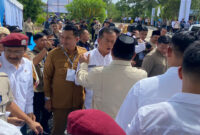 Gubernur NTB, Lalu Muhamad Iqbal saat bertemu Presiden Prabowo Subianto, di sela-sela kegiatan peluncuran 166 Sekolah Rakyat di Banjarbaru, Provinsi Kalsel, Senin (12/1/2026).