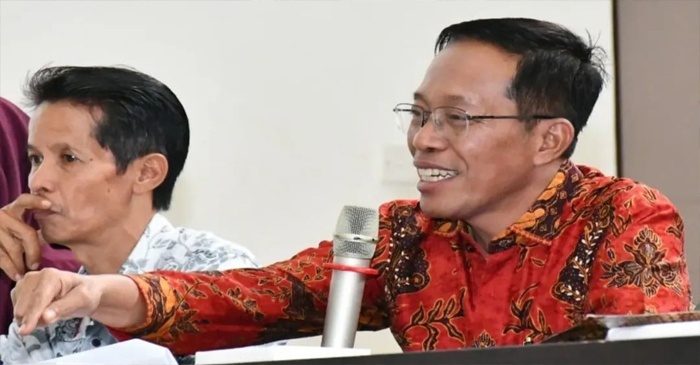 Sekda Lotim, HM. Juaini Taofik saat pimpin Rakor.