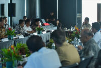 Suasana High Level Meeting (HLM) di Hotel Katamaran, Senggigi, Kabupaten Lobar, pada Jumat (13/2/2026), yang dipimpin langsung Gubernur NTB, Lalu Muhamad Iqbal.