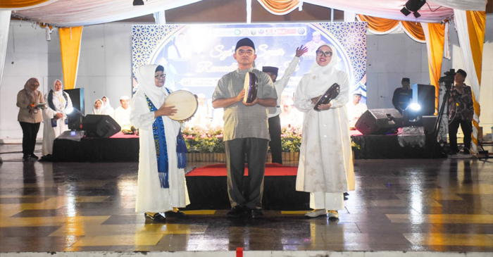 Suasana Kegiatan Gebyar Syi'ar dan Syair Ramadan 1447 Hijriag, yang diselenggarakan BKMT NTB, di Teras Udayana Kota Mataram, Jumat malam (13/2/2026).