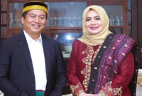 Gubernur NTB, Lalu Muhamad Iqbal dan Wagub Hj Indah Dhamayanti Putri.