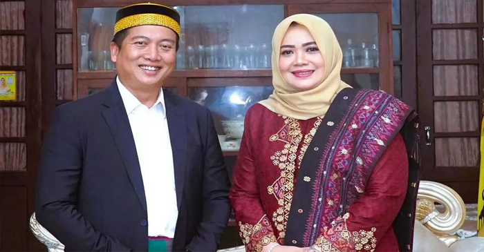 Gubernur NTB, Lalu Muhamad Iqbal dan Wagub Hj Indah Dhamayanti Putri.