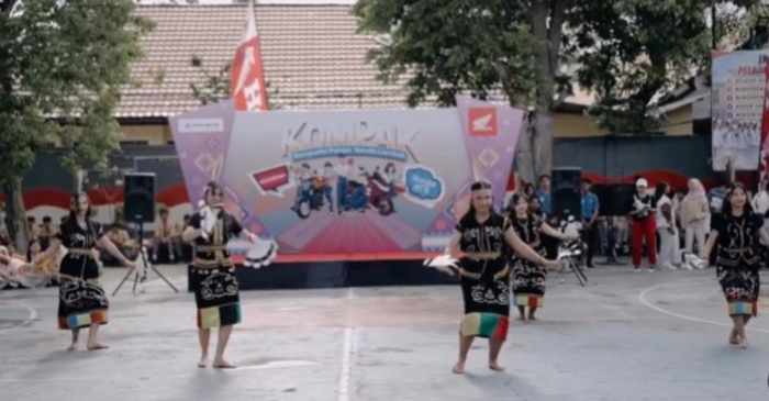 Astra Motor NTB kembali menggelar KOMPAK (Kompetisi Pelajar Honda Lombok) sepanjang Februari 2026, menghadirkan ruang ekspresi sekaligus edukasi bagi ratusan pelajar di Pulau Lombok.