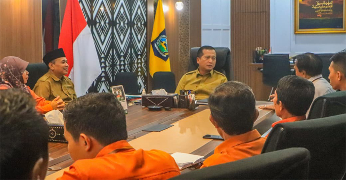 Gubernur NTB, Lalu Muhamad Iqbal saat menerima audiensi BPS Provinsi NTB, di ruang kerjanya.