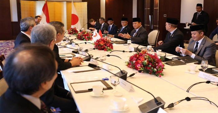 Presiden Prabowo Subianto saat bertemu 13 pimpinan perusahaan besar Jepang dalam pertemuan strategis di Tokyo, Jepang, Selasa siang (31/3/2026).