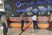 Jajaran Subsatgas Pengamanan Objek Vital dan Jalur dari Polda NTB saat mengecek langsung terminal Mandalika, pada Jumat (13/3/2026).