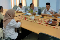 Suasana rapat bahas peluncuran aplikasi aduan cepat untuk penanganan kasus kekerasan terhadap perempuan dan anak.