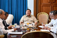 Presiden Prabowo Subianto saat memanggil Menteri ESDM, Bahlil Lahadalia, di Istana Merdeka, Jakarta, Senin (27/4/2026), untuk membahas Stabilitas Energi Nasional di Tengah Geopolitik Global.