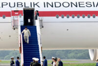 Presiden Prabowo Subianto saat tiba di Tanah Air pada Sabtu (30/5/2026), melalui Pangkalan TNI AU Halim Perdanakusuma, Jakarta, sekitar pukul 10.00 WIB, usai menyelesaikan rangkaian kunjungan resmi kenegaraan di Paris, Republik Prancis.