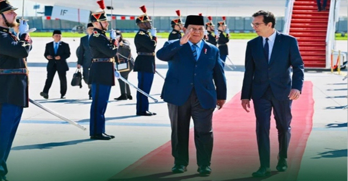 Presiden Prabowo Subianto saat tiba di Prancis.