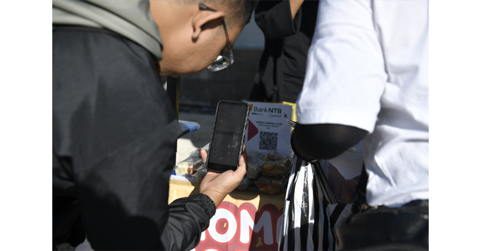 Bank NTB Syariah sukses mengimplementasikan QRIS Cross Border.