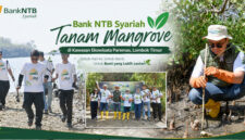 Bank NTB Syariah tanam mangrove di kawasan ekowisata Paremas, Kabupaten Lombok Timur.
