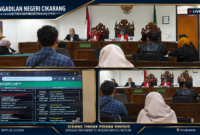 Suasana sidang perkara tindak pidana khusus Nomor 247/Pid.Sus/2026/PN Ckr terhadap terdakwa ST Rogaya binti H. Rofiun dengan agenda pembacaan putusan sela oleh Majelis Hakim PN Cikarang, pada Senin (20/7/2026).