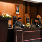 Wakil Bupati (Wabup) Lombok Timur, H. Moh. Edwin Hadiwijaya saat menyampaikan langsung dua Raperda di hadapan pimpinan dan anggota DPRD Lombok Timur, dalam Rapat Paripurna XII Masa Sidang III DPRD Kabupaten Lombok Timur, Senin (27/7/2026).