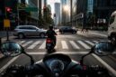 Tak terlihat bukan berarti aman, kenali bahaya blind spot dan terapkan 4T saat berkendara.