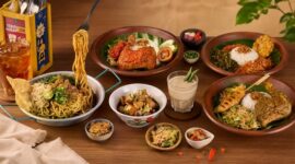 Pesta Rasa Nusantara menghadirkan tujuh menu yang terinspirasi dari hidangan populer berbagai daerah di Indonesia, mulai dari Nasi Campur Bali, Nasi Ayam Taliwang, Nasi Ayam Woku, Nasi Campur Cakalang, Mie Kangkung Jakarta, Tahu Gejrot, hingga Bajigur.