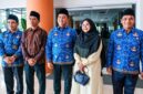 Gubernur NTB, Lalu Muhamad Iqbal saat menyambut langsung Khairunnisa bersama para pelatih dan jajaran LPTQ NTB, di ruang kerjanya, Senin (21/9/2026).