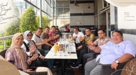 Suasana panitia pelaksana pelantikan saat rapat untuk matangkan acara Pelantikan DPP APKLI Merah Putih periode 2026-2031 yang akan digelar di Jakarta pada 17 Oktober 2026 medantang.