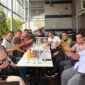 Suasana panitia pelaksana pelantikan saat rapat untuk matangkan acara Pelantikan DPP APKLI Merah Putih periode 2026-2031 yang akan digelar di Jakarta pada 17 Oktober 2026 medantang.
