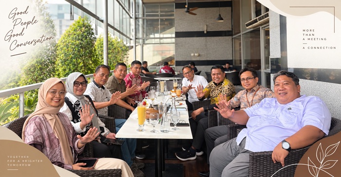 Suasana panitia pelaksana pelantikan saat rapat untuk matangkan acara Pelantikan DPP APKLI Merah Putih periode 2026-2031 yang akan digelar di Jakarta pada 17 Oktober 2026 medantang.