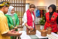 Putri Mahkota Swedia, Victoria Ingrid Alice Desiree, saat mengunjungi Bale Kita, di Kompleks Islamic Center Provinsi Nusa Tenggara Barat (NTB), pada Sabtu (5/9/2026).