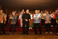 Gubernur NTB, Lalu Muhamad Iqbal bersama Kepala Dinas Kebudayaan NTB, Muhamad Ihwan, saat hadir dalam pembukaan Temu Karya Taman Budaya se-Indonesia ke-25 di Concert Hall Taman Budaya Yogyakarta, Senin malam (28/9/2026).