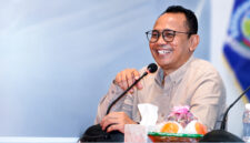Dr. H. Ahsanul Khalik.