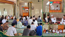 Anggota DPR RI Fraksi Partai NasDem, H. Fauzan Khalid, saat menjadi khatib salat Jumat di Masjid Nurul Jihad, Desa Sesaot, Kecamatan Lingsar, Kabupaten Lombok Barat, Jumat (23/10/2026).