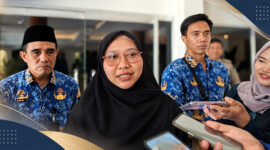 Qariah asal NTB, Khairunnisa saat memberikan keterangan pers kepada awak media.