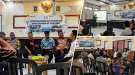 Suasana kegiatan verifikasi dan diseminasi hasil peta wilayah adat Komunitas Masyarakat Adat Tanjung Karang yang diselenggarakan Aliansi Masyarakat Adat Nusantara (AMAN) Mataram, di Aula Kantor Lurah Tanjung Karang, Kamis (22/10/2026).